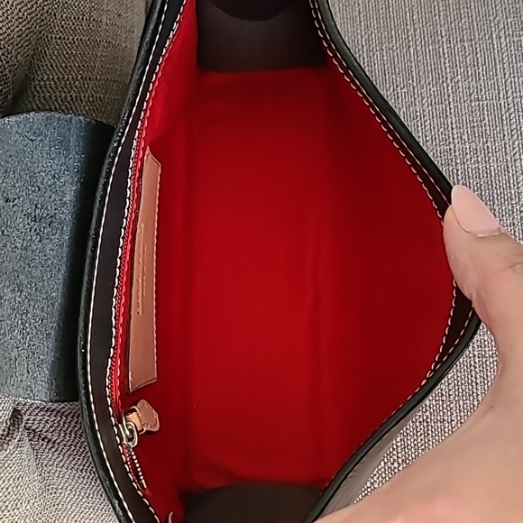 Dooney & Bourke - Alto Ring Flap Italian vachetta shoulder bag - Picture 8 of 12